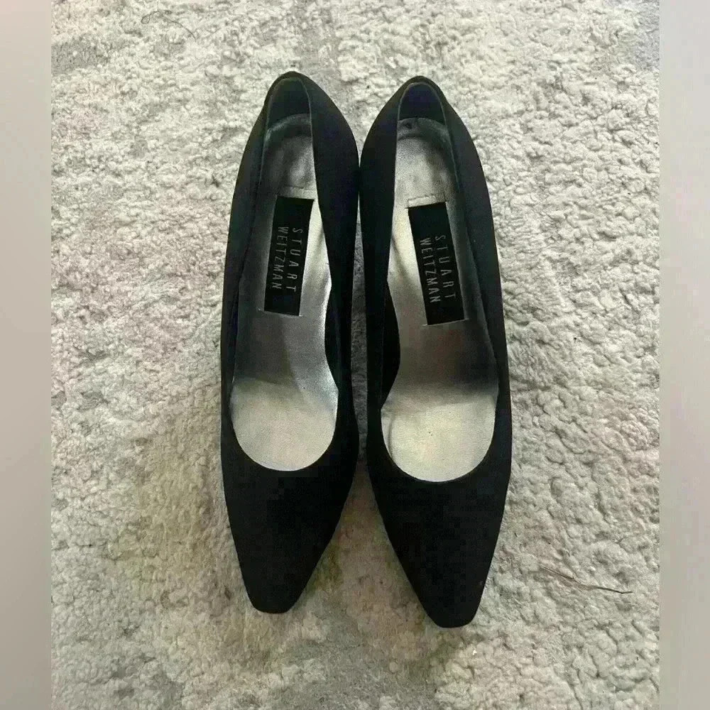 Adorable Vintage Stuart Weizman Size 7